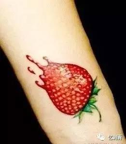 吃瓜网红纹身,吃瓜群众的新潮流标志